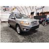 Image 8 : PARKSVILLE - 2011 HYUNDAI SANTA FE, GREY, 204491 KMS, FRONT WHEEL DRIVE. - D037929