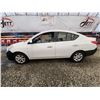 Image 23 : PARKSVILLE - 2013 NISSAN VERSA, WHITE, 216608 KMS, FRONT WHEEL DRIVE. - B837353