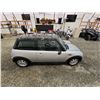 Image 13 : PARKSVILLE - 2004 MINI COOPER, SILVER, 182561 KMS, FRONT WHEEL DRIVE. - PC54226