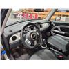Image 44 : PARKSVILLE - 2004 MINI COOPER, SILVER, 182561 KMS, FRONT WHEEL DRIVE. - PC54226