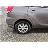 Image 27 : PARKSVILLE - 2004 TOYOTA MATRIX, SILVER, 225798 KMS, FOUR WHEEL DRIVE. - D832416