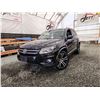 Image 1 : PARKSVILLE - 2017 VW TIGUAN, BLACK, 241467 KMS, ALL WHEEL DRIVE. - D511881