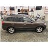 Image 12 : PARKSVILLE - 2011 HYUNDAI SANTE FE, GREY, 272406 KMS, FOUR WHEEL DRIVE. - D078286