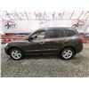 Image 23 : PARKSVILLE - 2011 HYUNDAI SANTE FE, GREY, 272406 KMS, FOUR WHEEL DRIVE. - D078286
