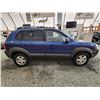 Image 11 : PARKSVILLE - 2006 HYUNDAI TUCSON, BLUE, 288053 KMS, ALL WHEEL DRIVE. - P455417