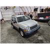 Image 10 : PARKSVILLE - 2006 JEEP LIBERTY, SILVER, 265668 KMS, 4X4. - D275342