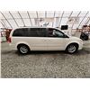Image 11 : PARKSVILLE - 2013 DODGE CARAVAN, WHITE, 179891 KMS, FRONT WHEEL DRIVE. - D702426