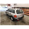 Image 22 : PARKSVILLE - 2002 HYUNDAI SANTA FE, SILVER, 251745 KMS, FRONT WHEEL DRIVE. - D332333