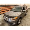 Image 4 : PARKSVILLE - 2011 HYUNDAI SANTE FE, GREY, 137772 KMS, FOUR WHEEL DRIVE. - D038101