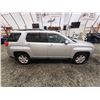 Image 12 : PARKSVILLE - 2015 GMC TERRAIN, SILVER, 221380 KMS, FRONT WHEEL DRIVE. - D337788
