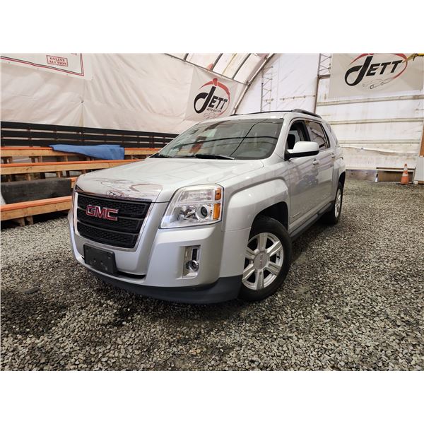 PARKSVILLE - 2015 GMC TERRAIN, SILVER, 221380 KMS, FRONT WHEEL DRIVE. - D337788