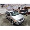 Image 10 : PARKSVILLE - 2003 CHEVY VENTURE, GREY, 195946 KMS, FRONT WHEEL DRIVE. - B280437