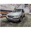 Image 2 : PARKSVILLE - 2003 CHEVY VENTURE, GREY, 195946 KMS, FRONT WHEEL DRIVE. - B280437