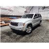 Image 1 : PARKSVILLE - 2006 JEEP GRAND CHEROKEE, SILVER, 190395 KMS, FOUR WHEEL DRIVE. NO RESERVE. - D308918