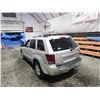 Image 22 : PARKSVILLE - 2006 JEEP GRAND CHEROKEE, SILVER, 190395 KMS, FOUR WHEEL DRIVE. NO RESERVE. - D308918