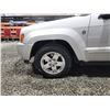 Image 31 : PARKSVILLE - 2006 JEEP GRAND CHEROKEE, SILVER, 190395 KMS, FOUR WHEEL DRIVE. NO RESERVE. - D308918