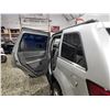Image 46 : PARKSVILLE - 2006 JEEP GRAND CHEROKEE, SILVER, 190395 KMS, FOUR WHEEL DRIVE. NO RESERVE. - D308918