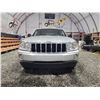 Image 5 : PARKSVILLE - 2006 JEEP GRAND CHEROKEE, SILVER, 190395 KMS, FOUR WHEEL DRIVE. NO RESERVE. - D308918