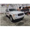 Image 8 : PARKSVILLE - 2006 JEEP GRAND CHEROKEE, SILVER, 190395 KMS, FOUR WHEEL DRIVE. NO RESERVE. - D308918