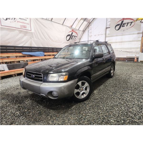 PARKSVILLE - 2004 SUBARU FORESTER, BLACK, 363050 KMS, ALL WHEEL DRIVE. - B720154