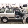 Image 36 : PARKSVILLE - 2001 HONDA CRV, SILVER, 316240 KMS, FOUR WHEEL DRIVE. NO RESERVE. - D809719