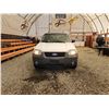 Image 32 : PARKSVILLE - 2006 FORD ESCAPE, WHITE, 258420 KMS, FOUR WHEEL DRIVE. - JC73909