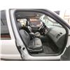 Image 39 : PARKSVILLE - 2006 FORD ESCAPE, WHITE, 262103 KMS, FOUR WHEEL DRIVE. - DB76686