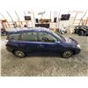 Image 13 : PARKSVILLE - 2005 TOYOTA MATRIX, BLUE, 299999 KMS, FRONT WHEEL DRIVE. - B856876