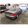 Image 15 : PARKSVILLE - 2005 HONDA CIVIC, GREY, 401018 KMS, FRONT WHEEL DRIVE. - D813562