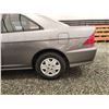 Image 29 : PARKSVILLE - 2005 HONDA CIVIC, GREY, 401018 KMS, FRONT WHEEL DRIVE. - D813562