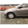 Image 31 : PARKSVILLE - 2005 HONDA CIVIC, GREY, 401018 KMS, FRONT WHEEL DRIVE. - D813562