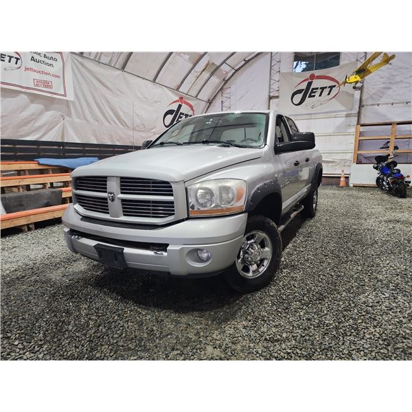 PARKSVILLE - 2006 DODGE RAM 3500, SILVER, 307633 KMS, 4X4. - D267531