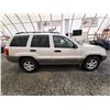Image 11 : PARKSVILLE - 1999 JEEP GRAND CHEROKEE, WHITE, 245284 KMS, 4X4. - B575025