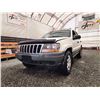 Image 2 : PARKSVILLE - 1999 JEEP GRAND CHEROKEE, WHITE, 245284 KMS, 4X4. - B575025