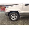 Image 31 : PARKSVILLE - 1999 JEEP GRAND CHEROKEE, WHITE, 245284 KMS, 4X4. - B575025