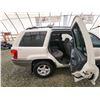 Image 40 : PARKSVILLE - 1999 JEEP GRAND CHEROKEE, WHITE, 245284 KMS, 4X4. - B575025