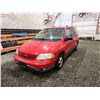 Image 3 : PARKSVILLE - 2002 FORD WINDSTAR, RED, 157454 KMS, FRONT WHEEL DRIVE. - DB72484