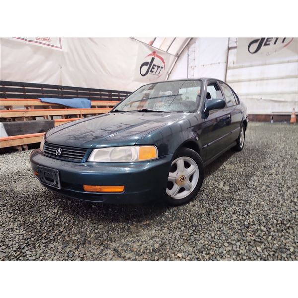 PARKSVILLE - 1998 ACURA 1.6 EL, GREEN, 127751 KMS, FRONT WHEEL DRIVE. - D904998