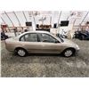 Image 12 : PARKSVILLE - 2003 HONDA CIVIC, GOLD, 206480 KMS, FRONT WHEEL DRIVE. - D937067