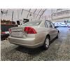 Image 14 : PARKSVILLE - 2003 HONDA CIVIC, GOLD, 206480 KMS, FRONT WHEEL DRIVE. - D937067