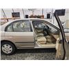 Image 36 : PARKSVILLE - 2003 HONDA CIVIC, GOLD, 206480 KMS, FRONT WHEEL DRIVE. - D937067