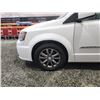Image 31 : PARKSVILLE - 2015 CHRYSLER TOWN AND COUNTRY, WHITE, 188541 KMS, FRONT WHEEL DRIVE. - D714640
