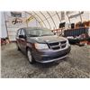 Image 8 : PARKSVILLE - 2015 DODGE GRAND CARAVAN, GREY,  105622KMS, "NO RESERVE". - D747255