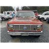 Image 5 : PARKSVILLE - 1984 FORD F250 DIESEL, RED, 515858 KMS, REAR WHEEL DRIVE "NO RESERVE" - JA38165