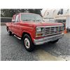 Image 7 : PARKSVILLE - 1984 FORD F250 DIESEL, RED, 515858 KMS, REAR WHEEL DRIVE "NO RESERVE" - JA38165