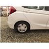 Image 25 : PARKSVILLE - 2019 HONDA FIT, WHITE, 81155 KMS, FRONT WHEEL DRIVE. NO RESERVE. - D101209
