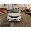 Image 6 : PARKSVILLE - 2019 HONDA FIT, WHITE, 81155 KMS, FRONT WHEEL DRIVE. NO RESERVE. - D101209