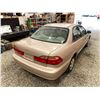 Image 16 : PARKSVILLE- 2000 HONDA ACCORD, GOLD, 50343 KMS, FRONT WHEEL DRIVE. - D818885