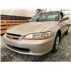 Image 2 : PARKSVILLE- 2000 HONDA ACCORD, GOLD, 50343 KMS, FRONT WHEEL DRIVE. - D818885