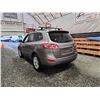 Image 20 : PARKSVILLE - 2011 HYUNDAI SANTA FE, GREY, 204491 KMS, FRONT WHEEL DRIVE. - D037929